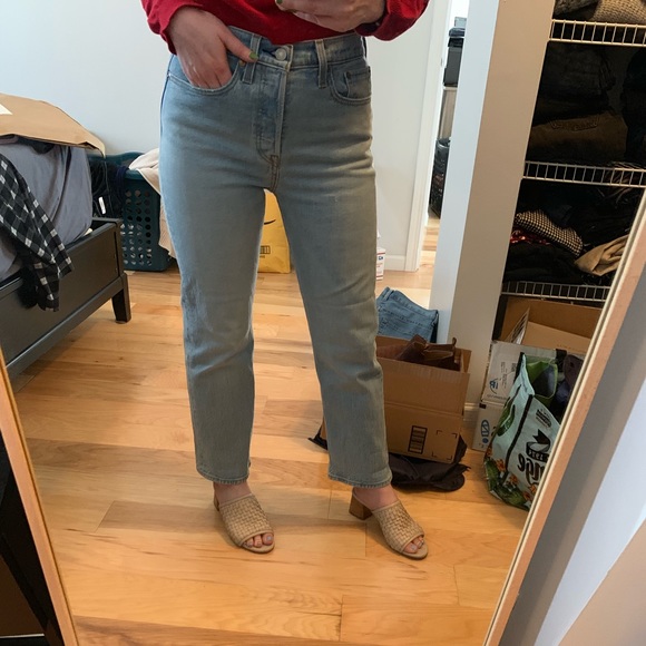 Levi’s wedge straight in “dibs” light wash - Picture 5 of 8